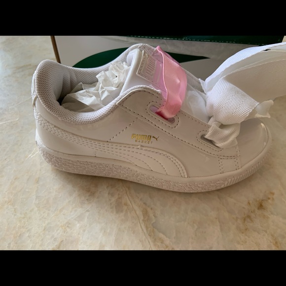 girls puma basket heart
